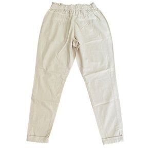 BLANK NYC Cream Poplin Casual Pant With Cuffs and Stretch Waist NWT